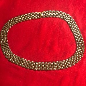 Gold tone Chocker beautiful design